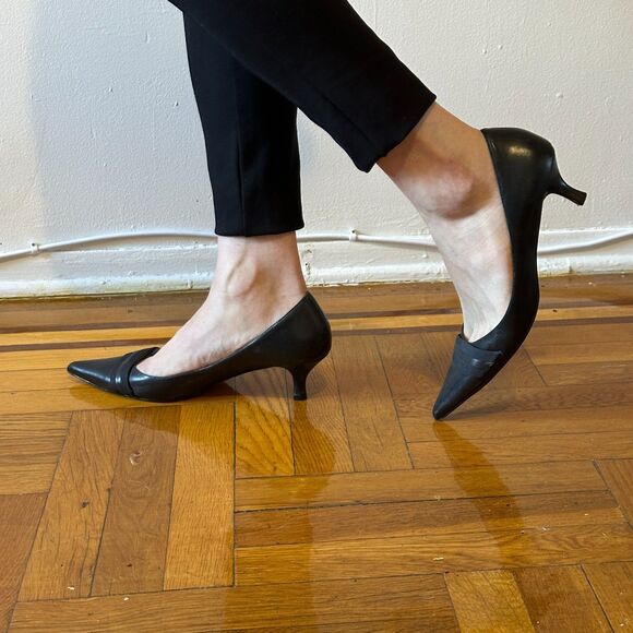 Nordstrom Whisper Dark Navy Blue Kitten Heels Leather Upper and Sole 12M - Picture 2 of 10